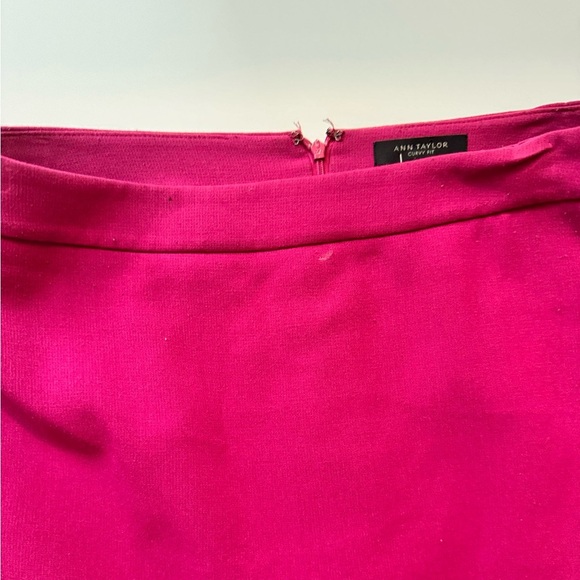 Ann Taylor Fuchsia Pencil Skirt with Pearl Hem Design - Picture 10 of 11